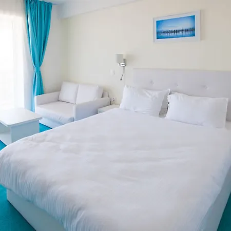 Hotel Blaxy Premium 5*